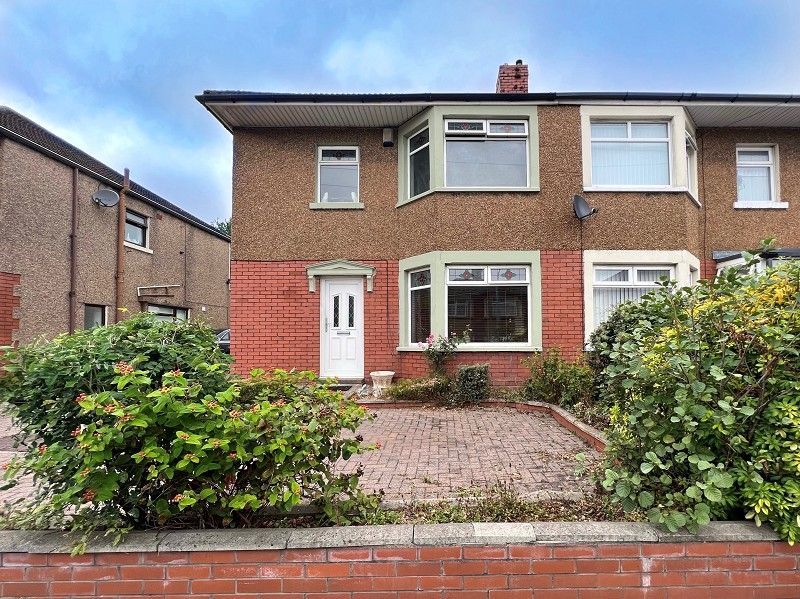 3 bed semidetached house for sale in MaesYCoed Road, Heath, Cardiff