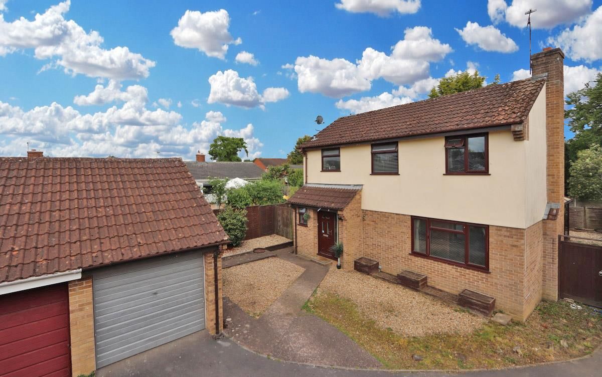 3 bed detached house for sale in Maple Close, Willand, Cullompton EX15