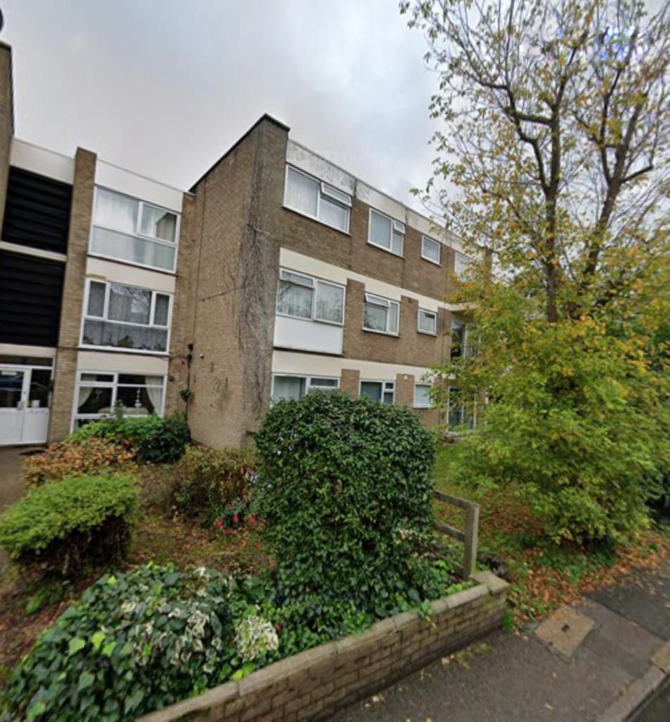 2 bed flat to rent in Brocket Road, Hoddesdon EN11 Zoopla