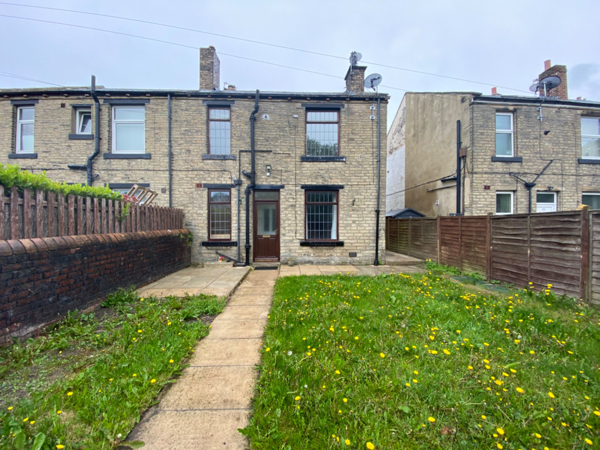 2 bed end terrace house for sale in Wickham Street, Scholes