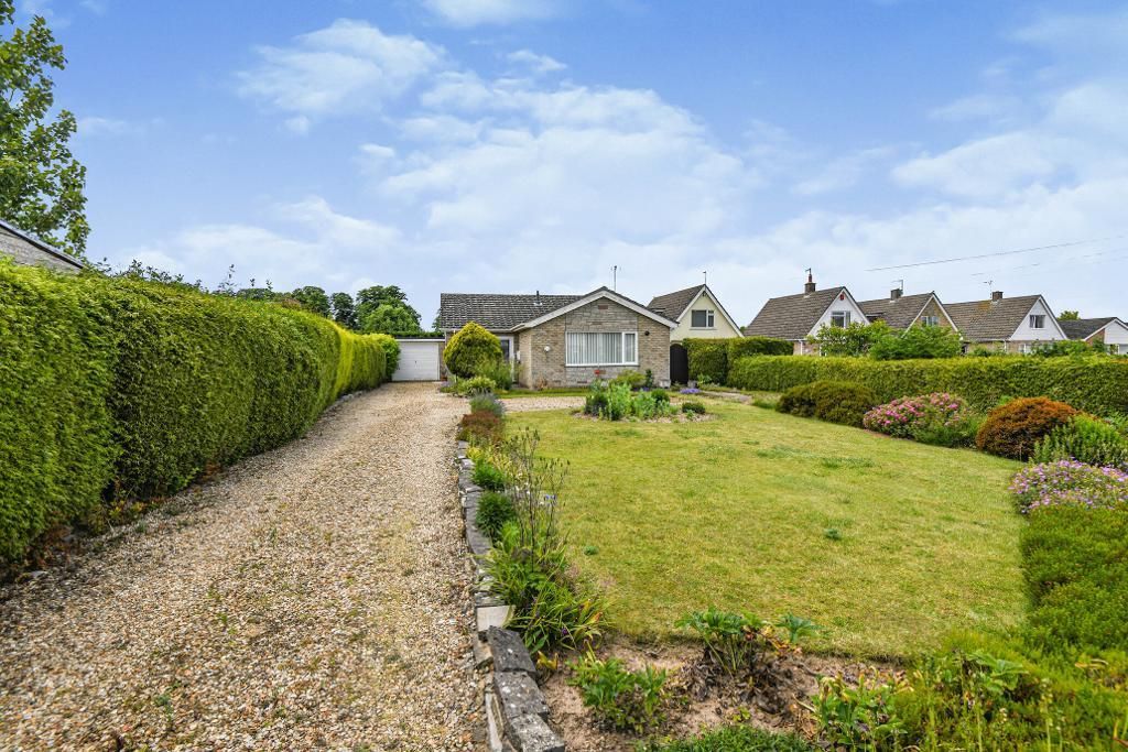 2 bed detached bungalow for sale in Milton Drive, Leverington, Wisbech