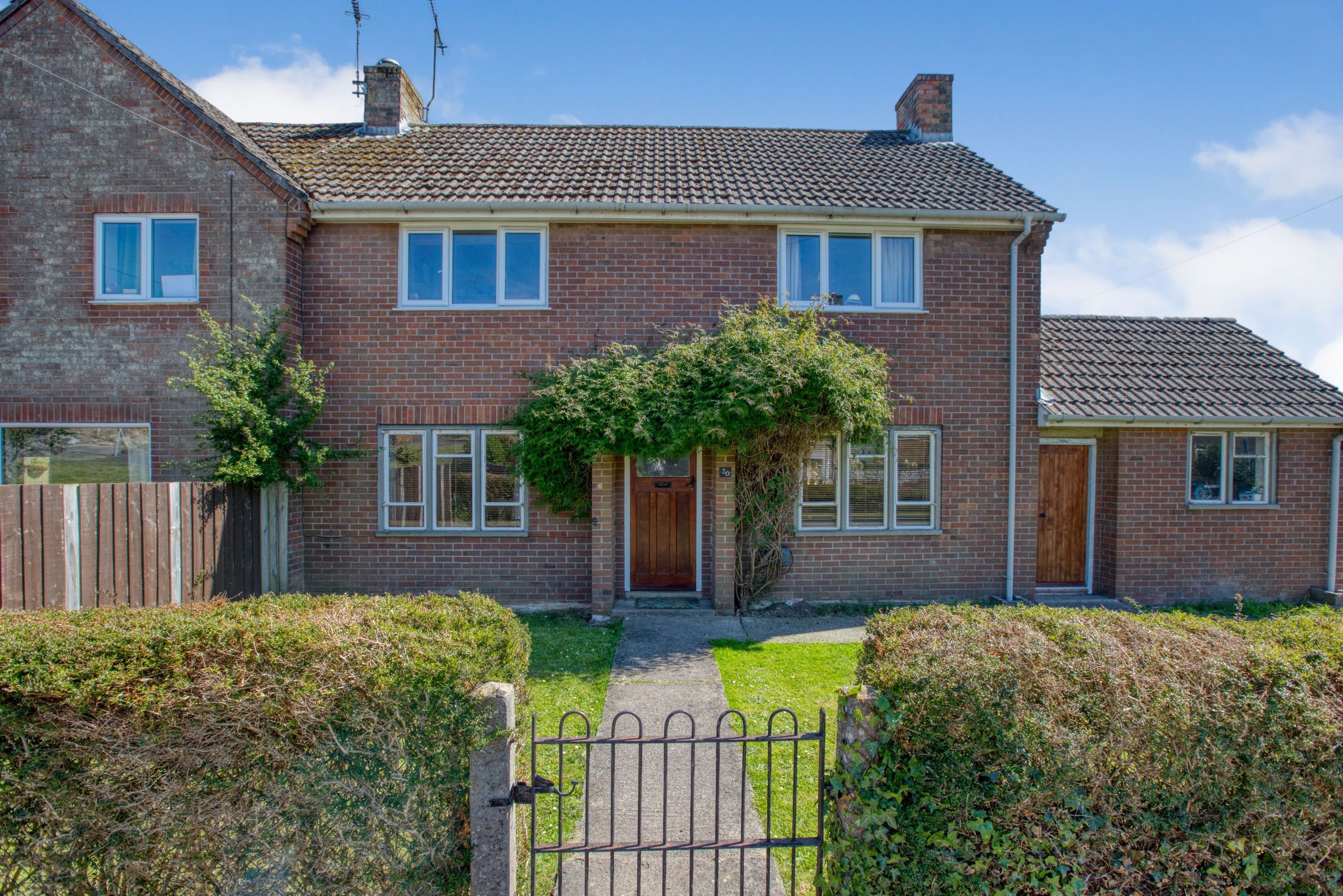 3 bed semidetached house for sale in Mundays Mead, Wincanton BA9 Zoopla