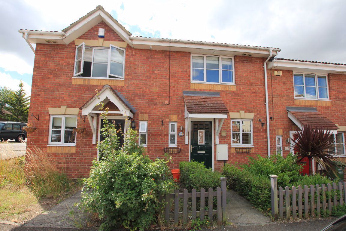 2 bed property to rent in Magnolia Lane, Laindon, Basildon SS15 Zoopla
