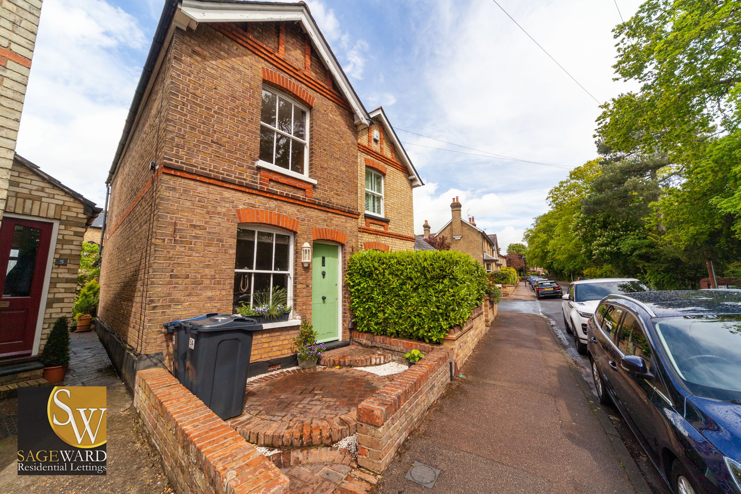2 bed semidetached house to rent in Elton Road, Bengeo, Hertford SG14