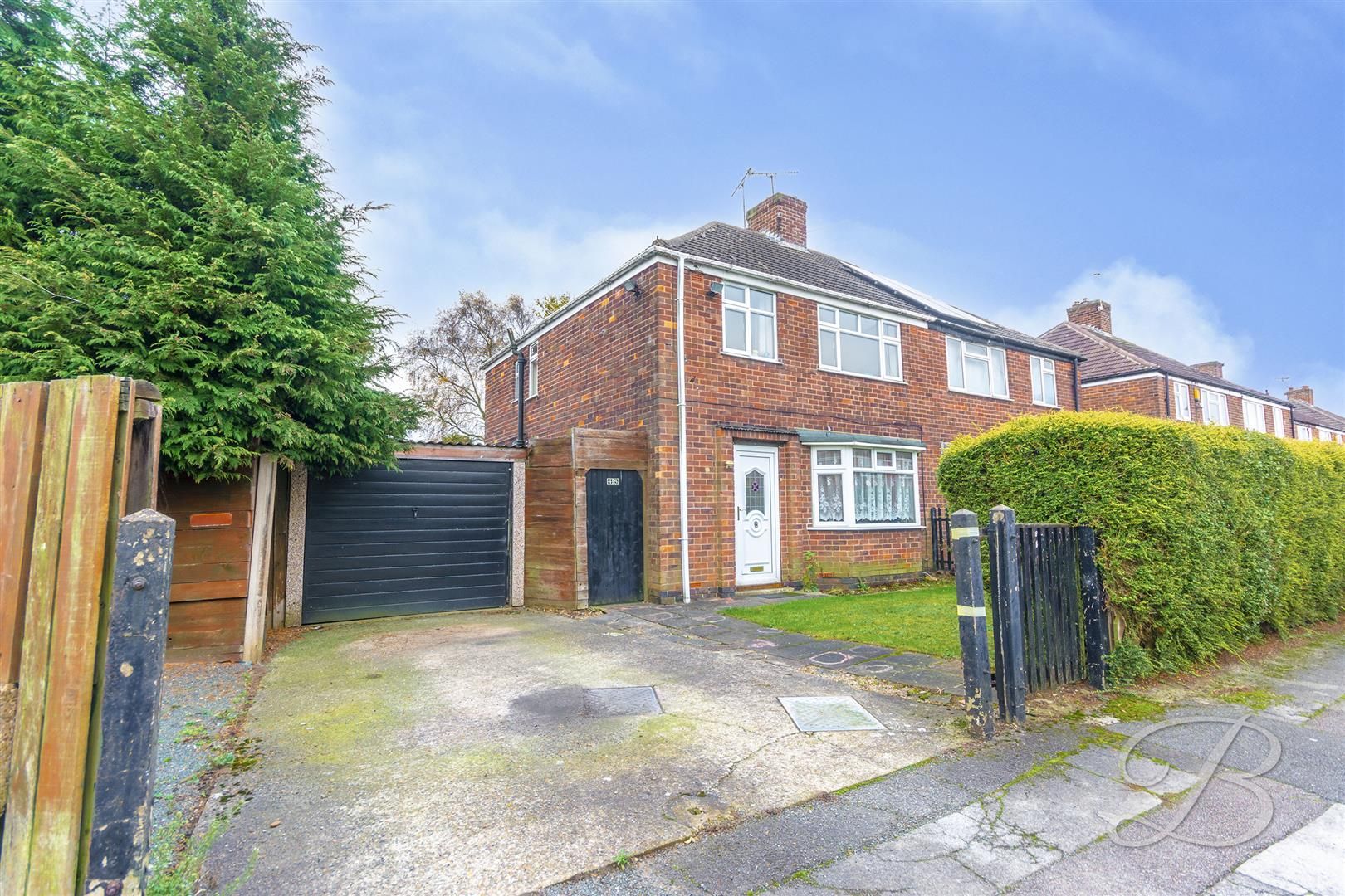 3 bed semidetached house for sale in Rowan Drive, KirkbyInAshfield