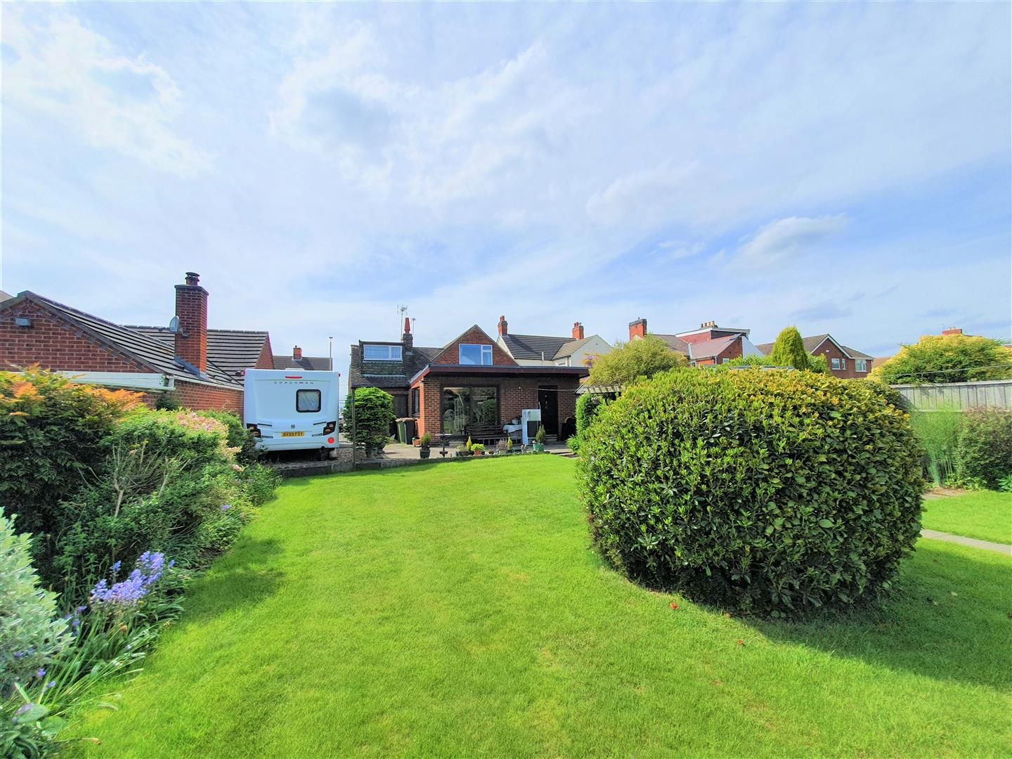 4 bed detached bungalow for sale in Swannington Road, Ravenstone