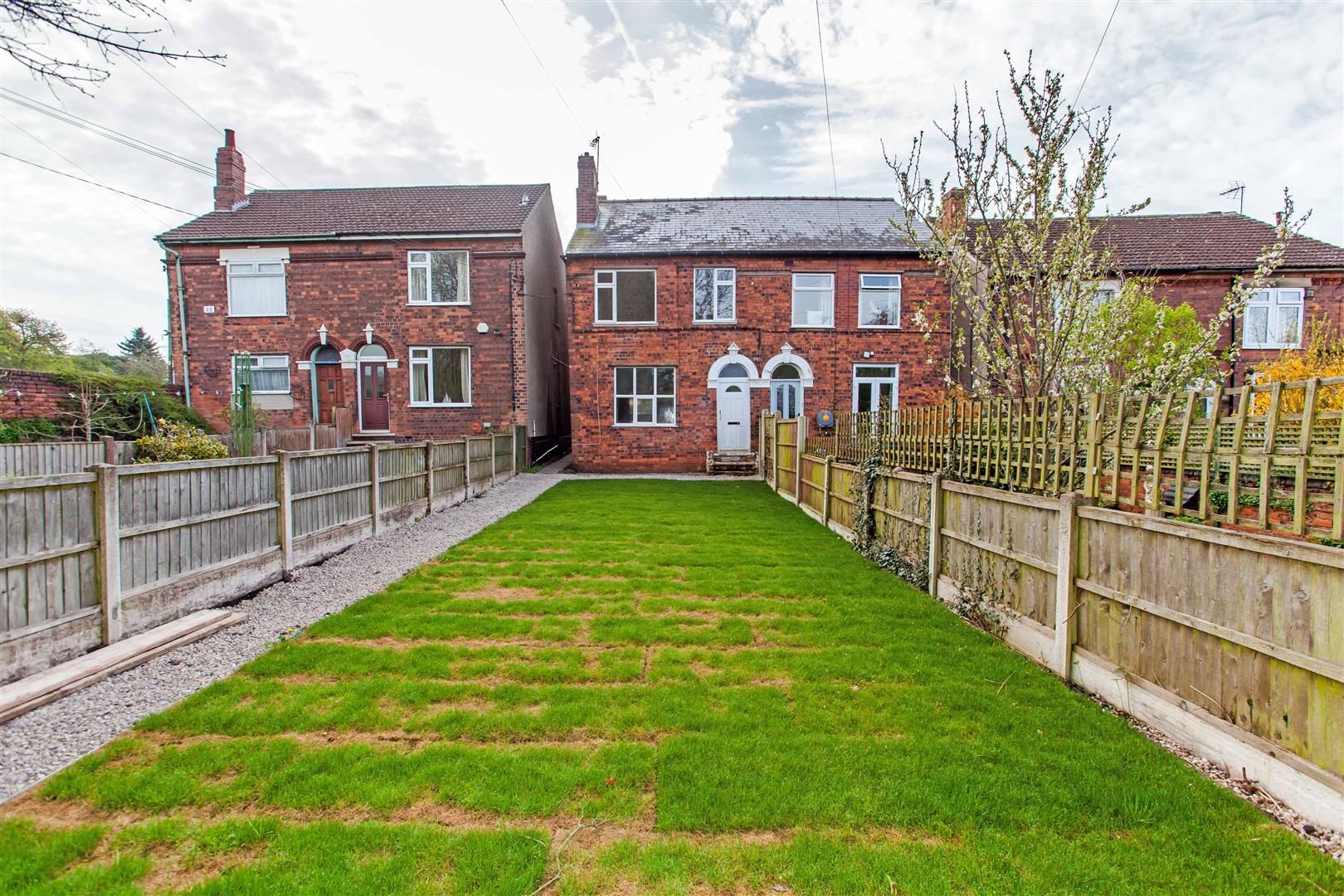 3 bed semidetached house for sale in Back Lane, Pilsley, Chesterfield