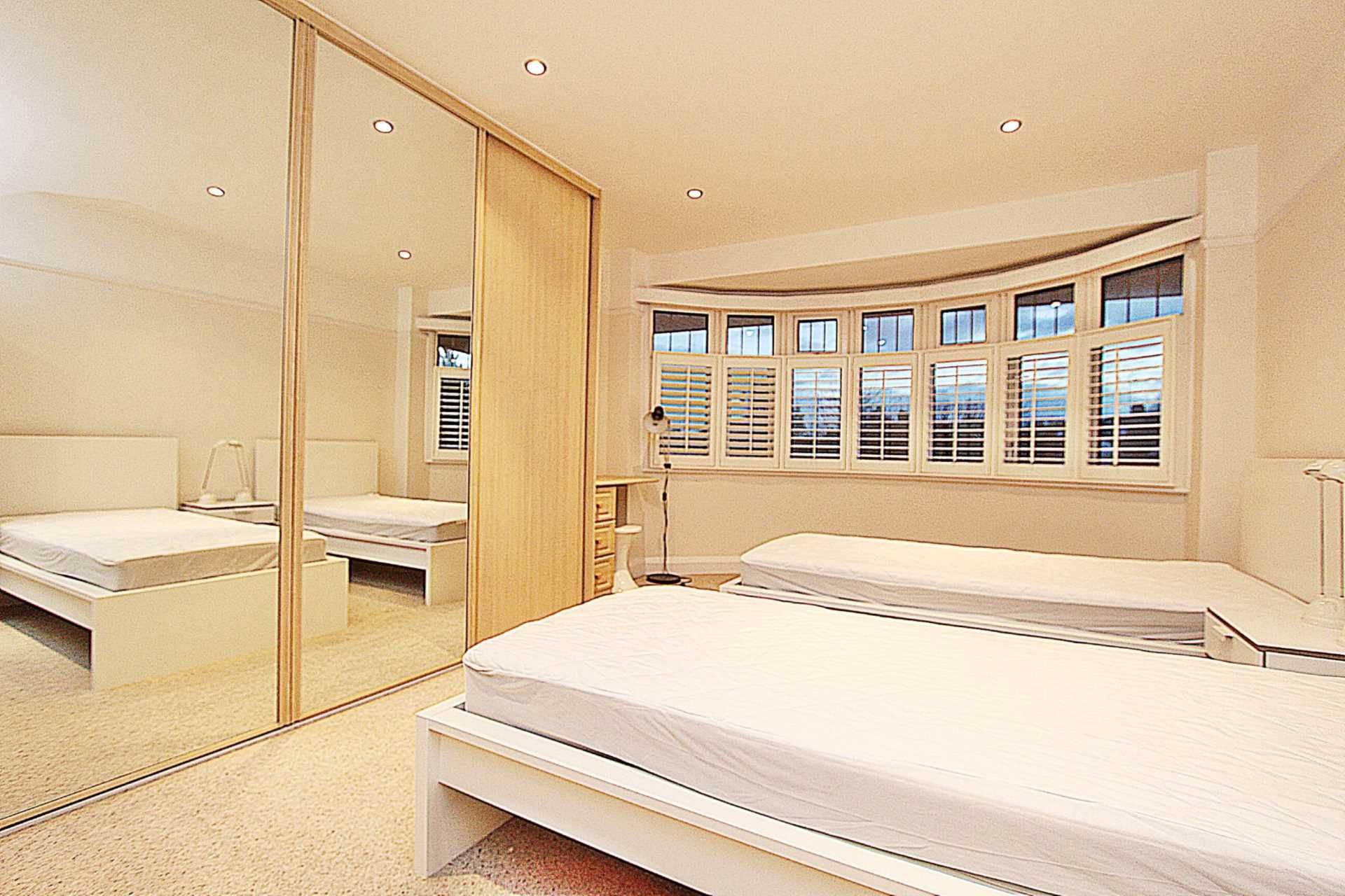 3 bed detached house to rent in Cottenham Park Road, Wimbledon SW20