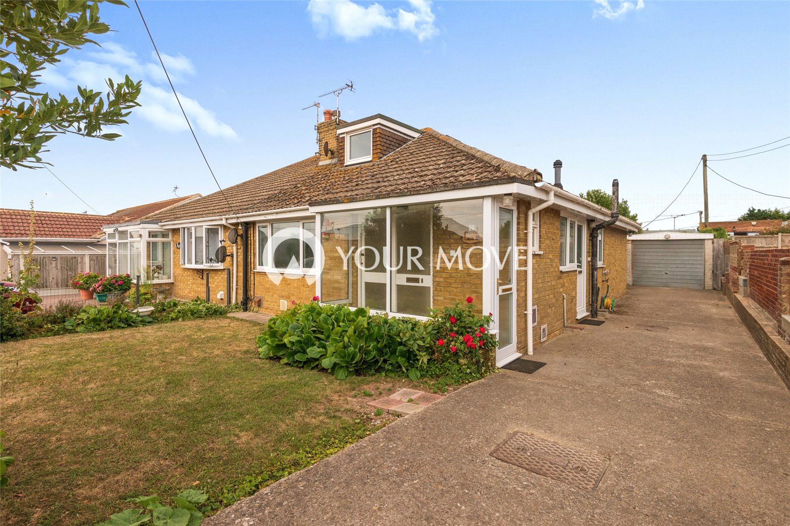 2 bed bungalow for sale in Arundel Road, Cliffsend, Ramsgate, Kent CT12 Zoopla