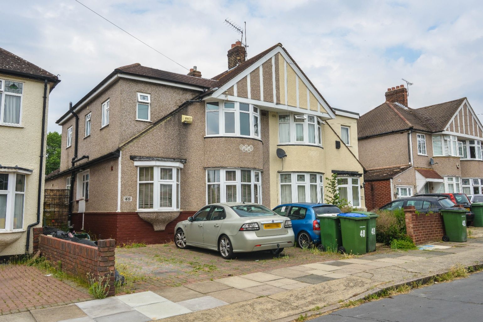 4 bed semidetached house for sale in Mayday Gardens, London, Greater