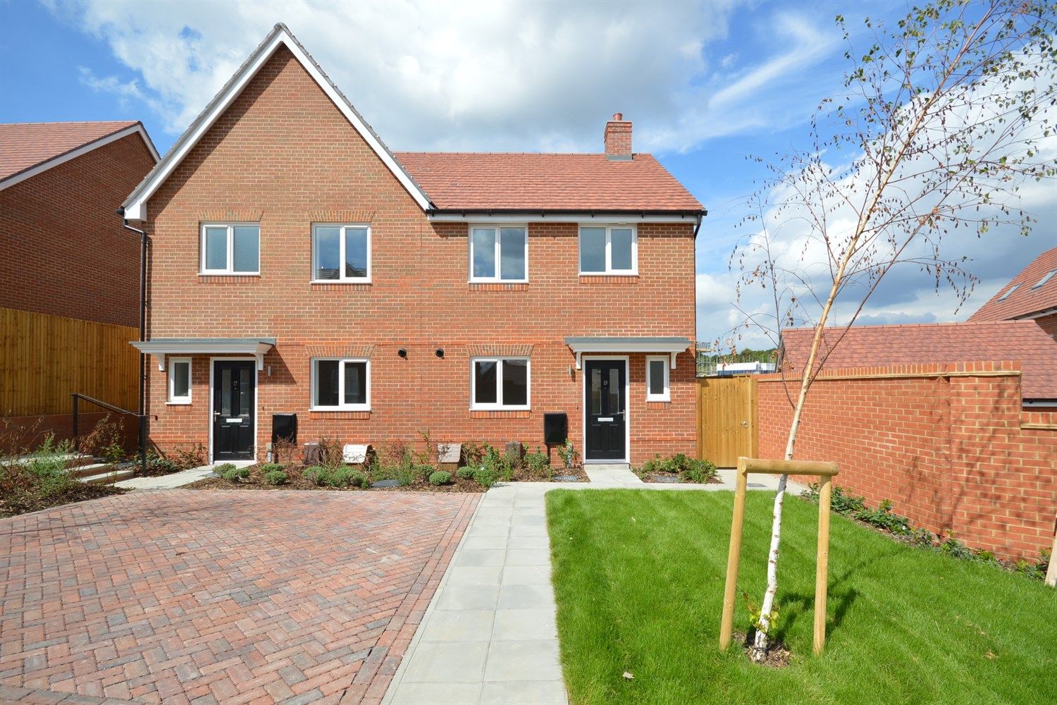 3 bed semidetached house to rent in Schirmer Road, West Broyle