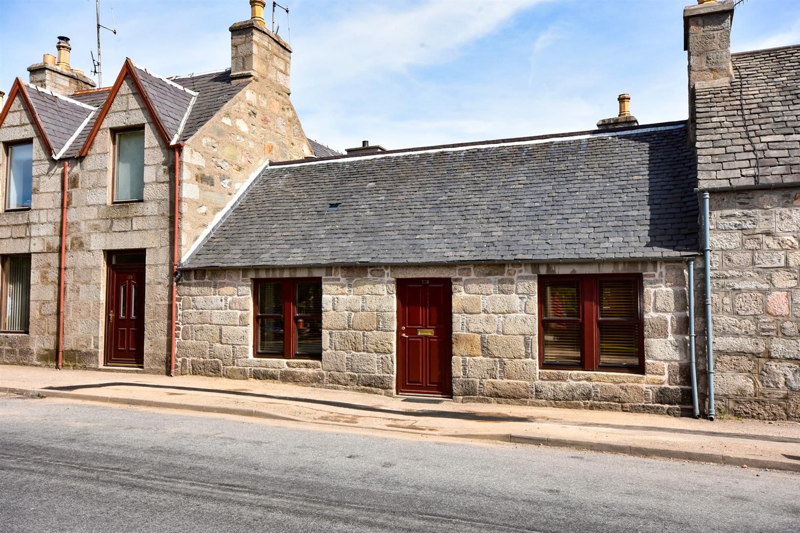 2 bed terraced house for sale in High Street, GrantownOnSpey PH26