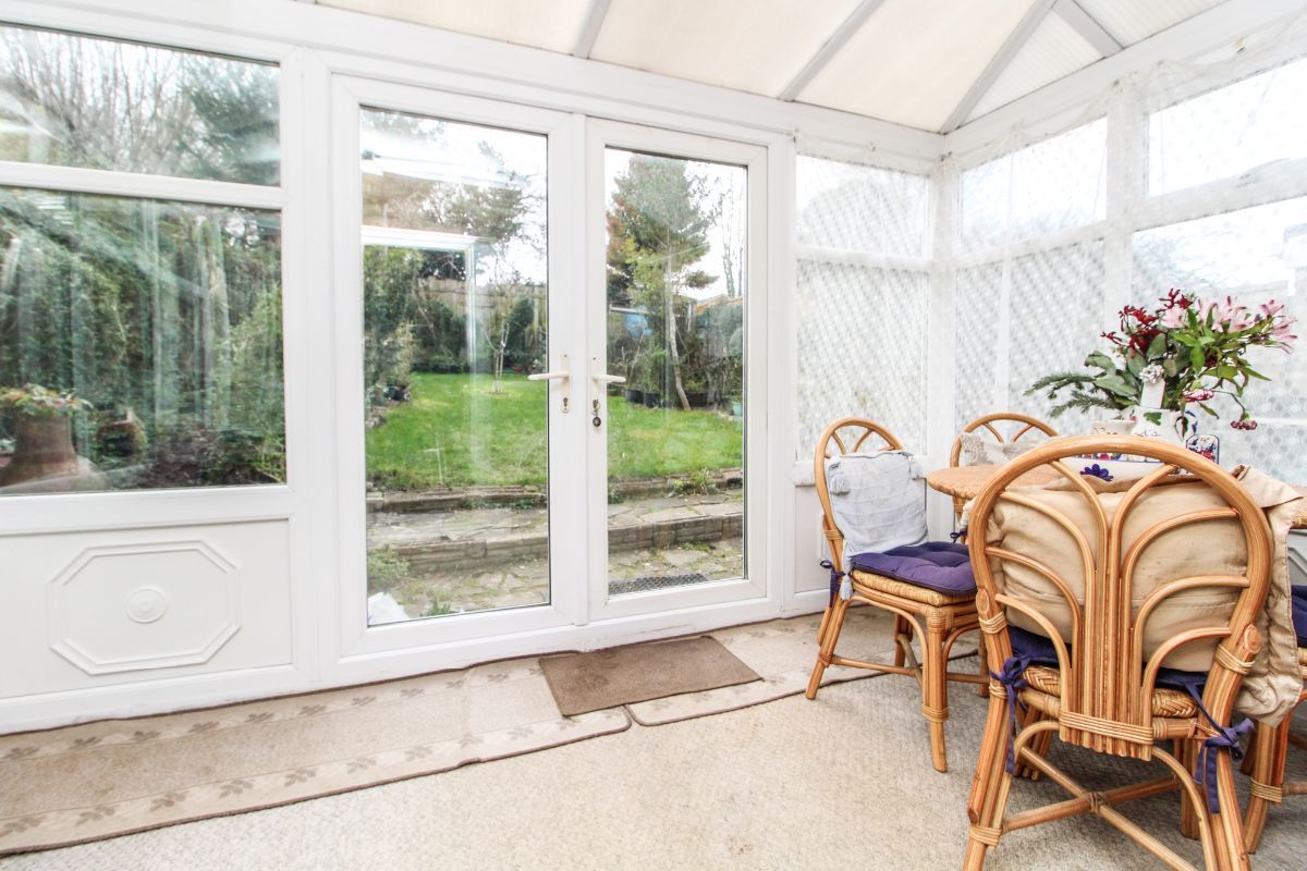 3 bed semidetached house for sale in Ullswater Road, Dunstable LU6