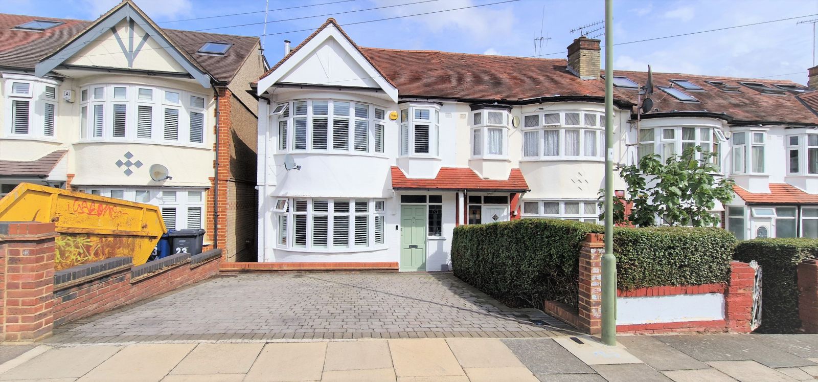 4 bed end terrace house for sale in Woodfield Drive, East