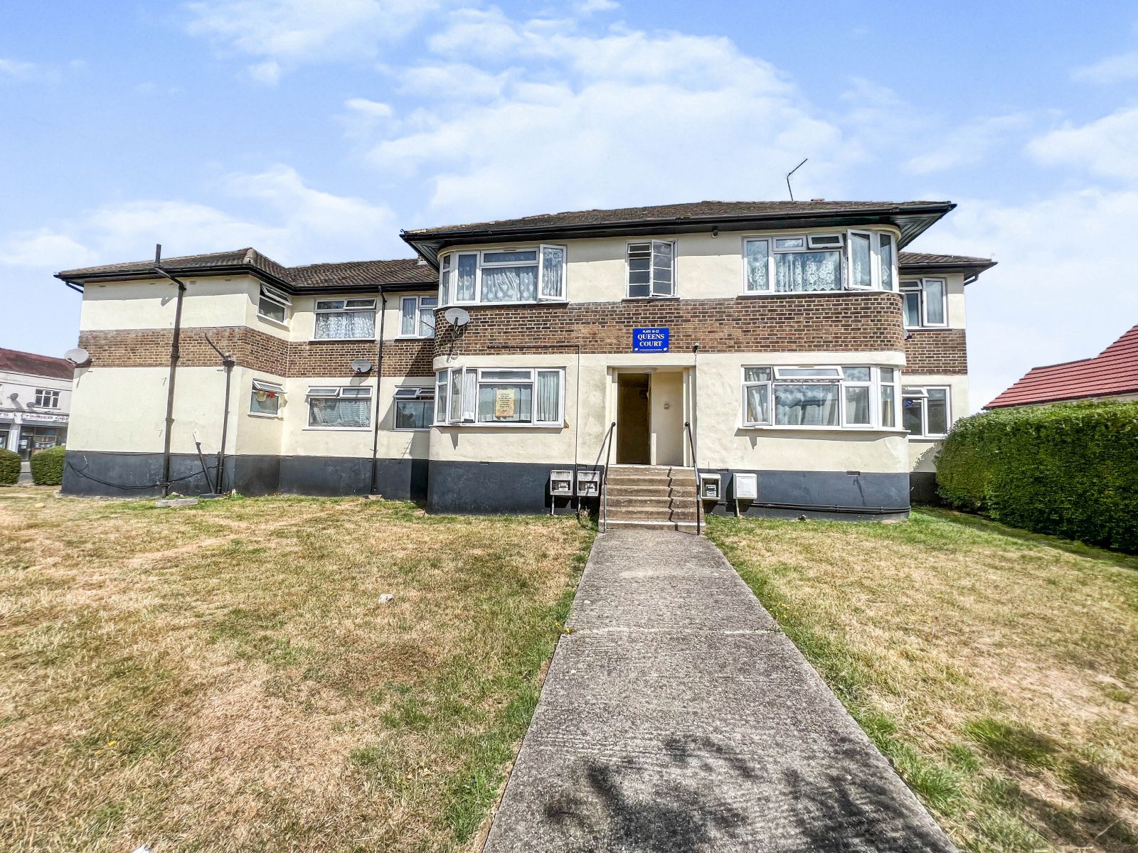2 bed flat to rent in Queens Court, Kenton Lane HA3 Zoopla
