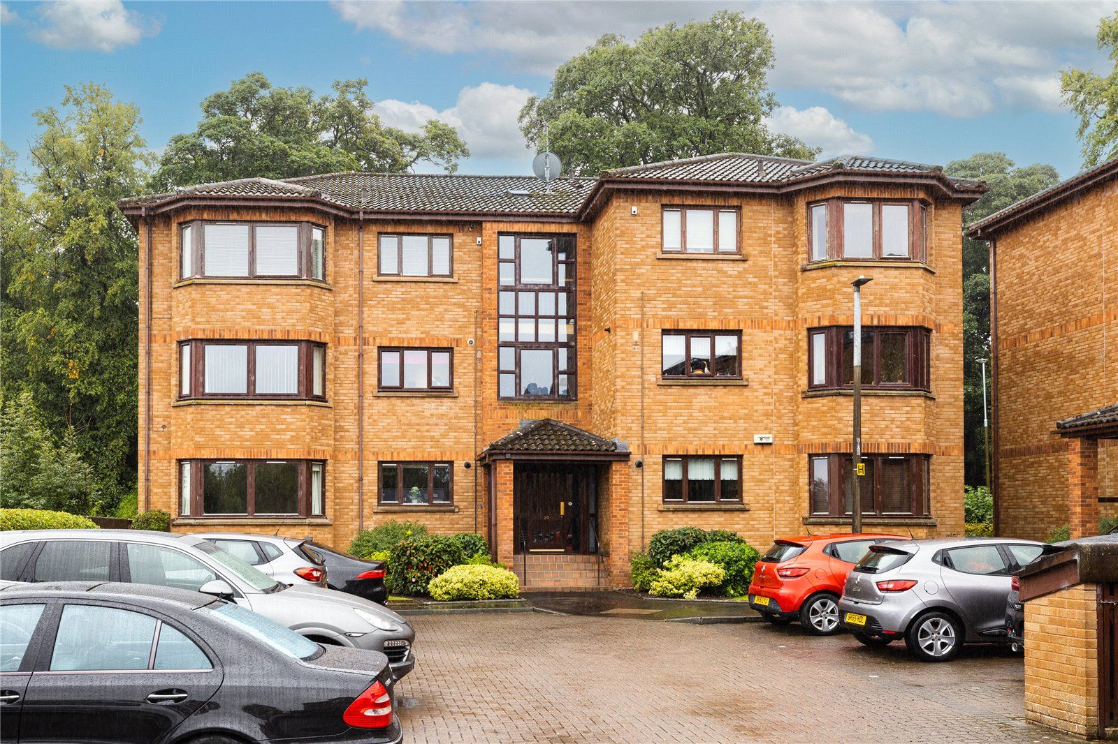 2 bed flat for sale in Cramond Road North, Edinburgh, Midlothian EH4