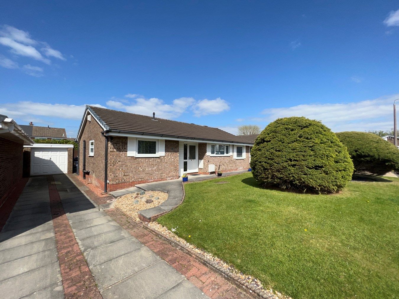 3 bed detached bungalow for sale in Almond Close, Penwortham, Preston PR1 Zoopla