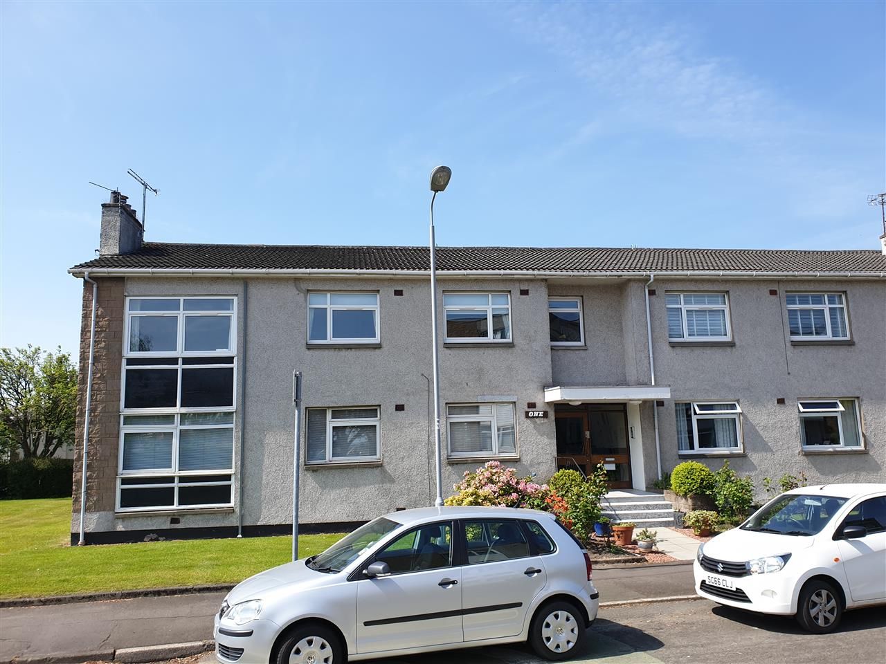 2 bed flat to rent in Kennedy Court, Braidholm Crescent, Glasgow G46