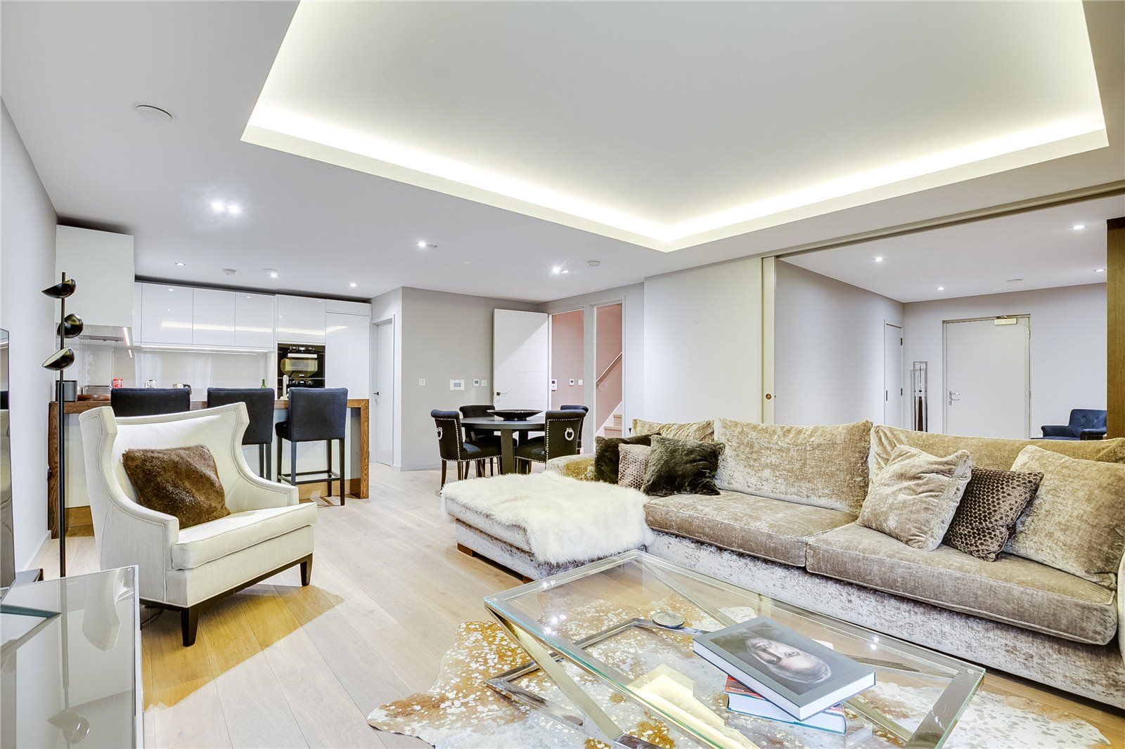 Farm Lane, West Brompton, Fulham Broadway, London SW6  