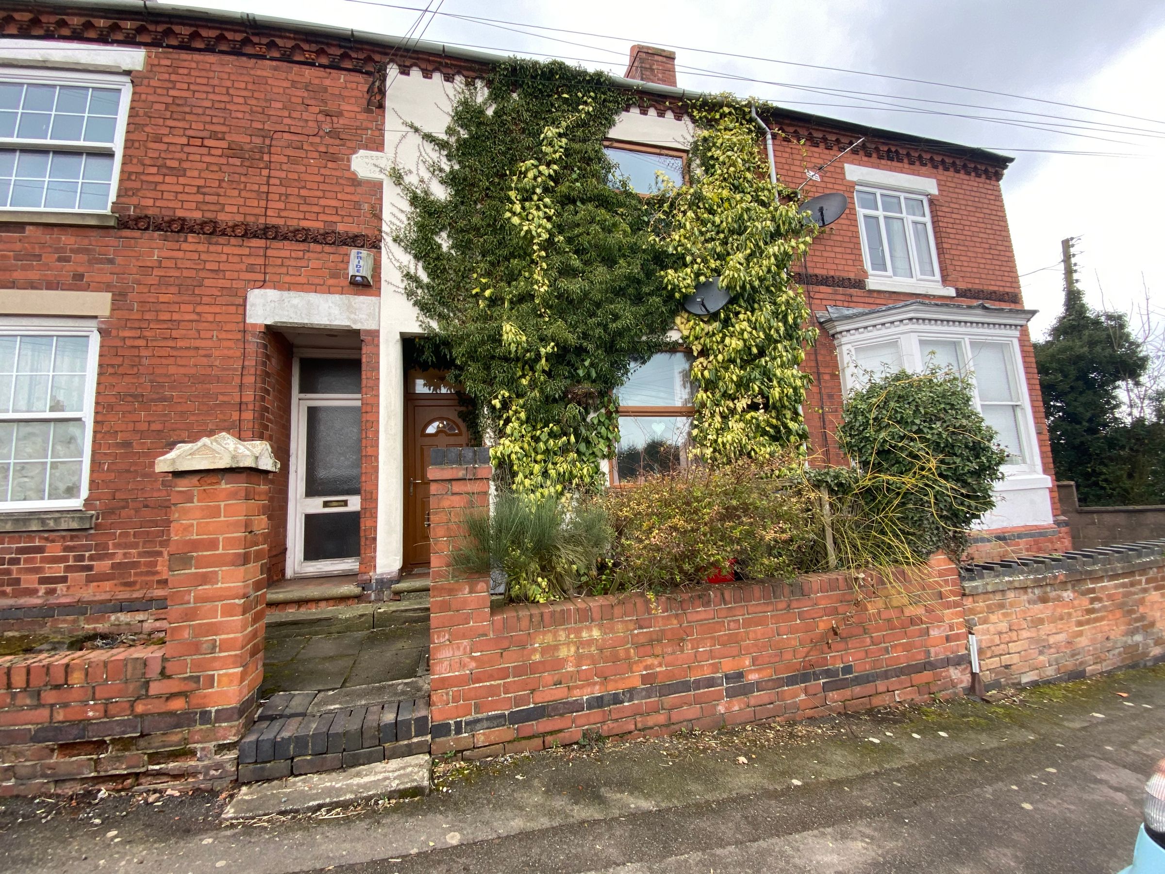2 bed terraced house for sale in Hough Hill, Coalville, Swannington