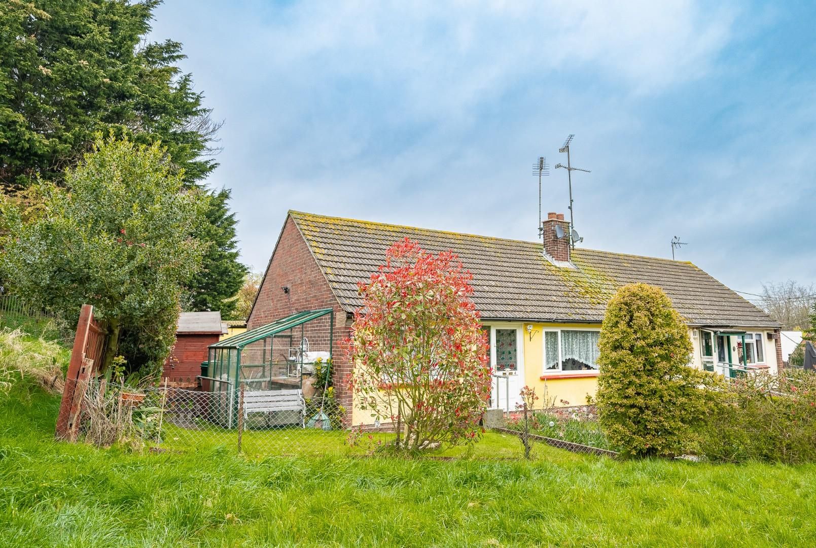 2 bed semidetached bungalow for sale in Wincey Close, Finchingfield