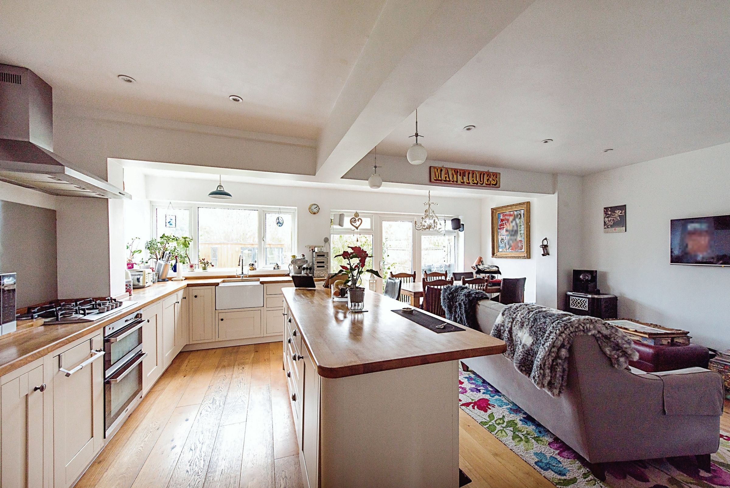 3 bed detached house for sale in Broadmead Avenue, Worcester Park KT4