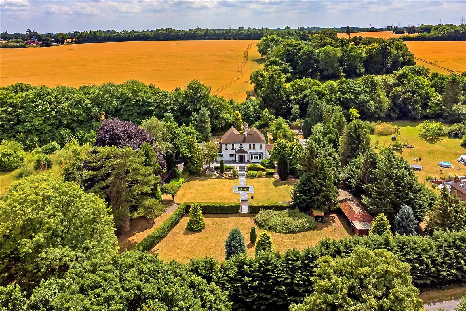 4 bed detached house for sale in Hemel Hempstead Road, Redbourn, St