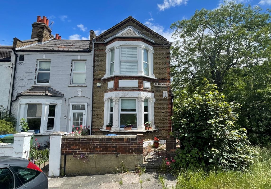 3 bed for sale in 2B Tormount Road, Plumstead, London SE18
