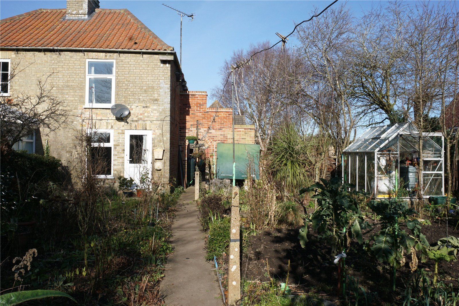 2 bed semidetached house for sale in Commonside, West Winch, King's