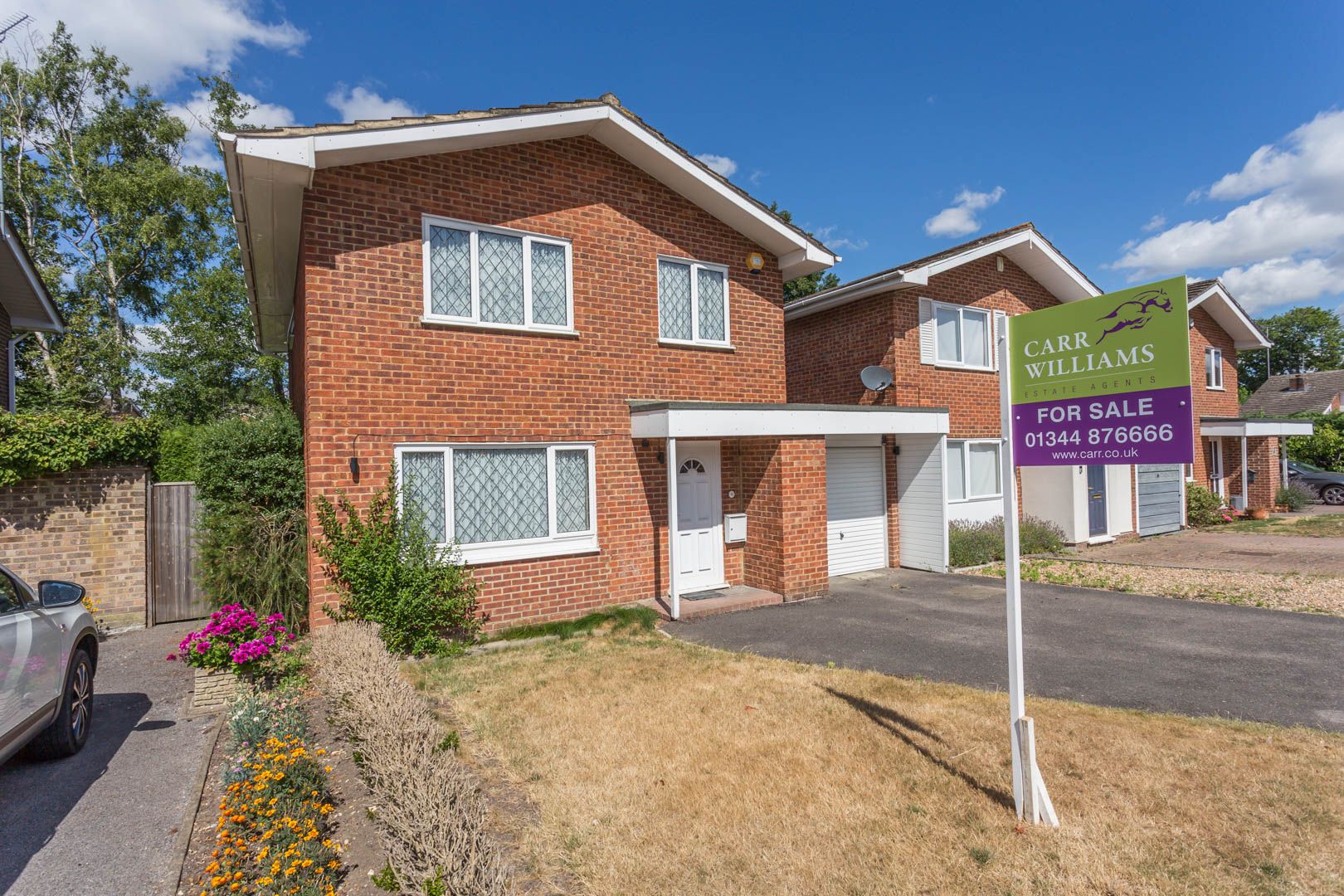 4 bed linkdetached house for sale in Huge Potential, Gainsborough