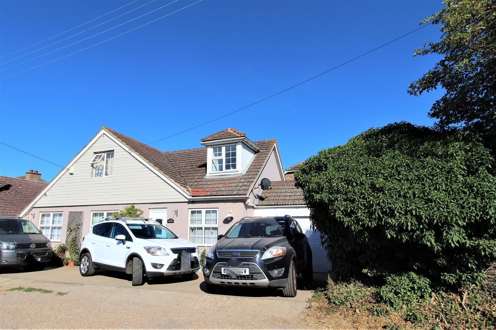 5 bed property for sale in Princes Avenue, Minster On Sea, Sheerness