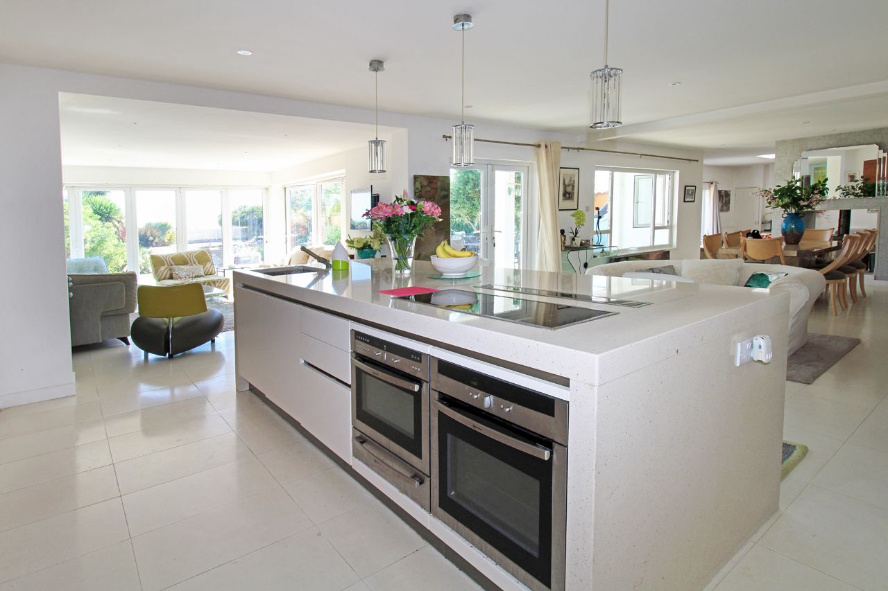 5 bed detached house for sale in Arun Way, Aldwick Bay Estate, Aldwick