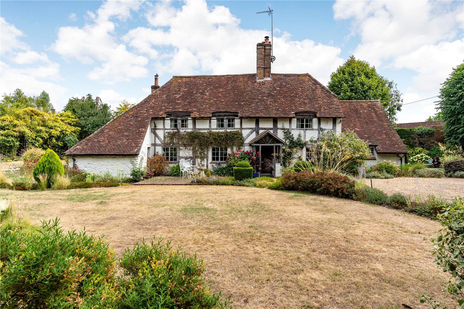 5 bed detached house for sale in Old Kiln Lane, Churt, Farnham, Surrey GU10 Zoopla