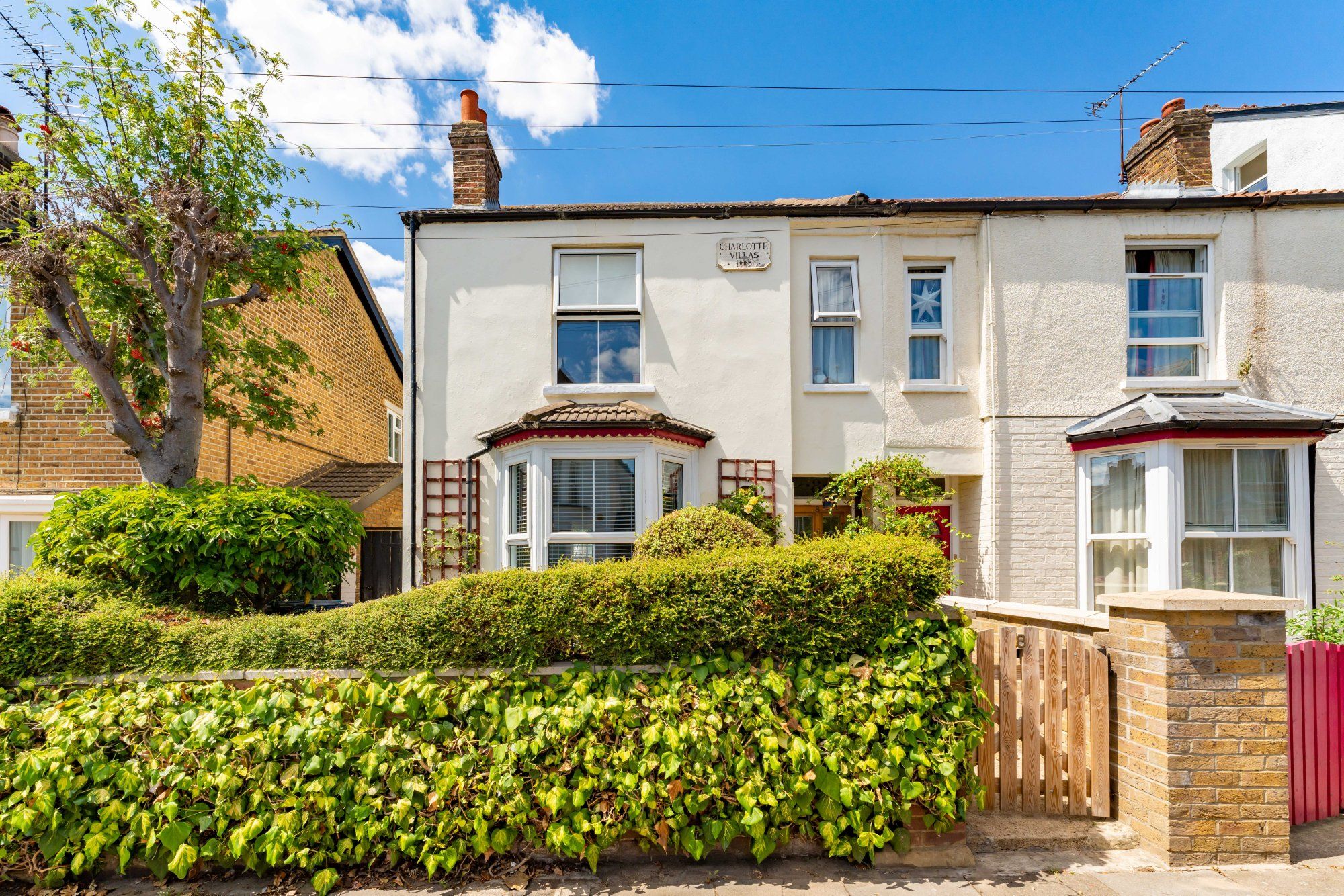 3 bed semidetached house for sale in St. Marks Road, London W7 Zoopla