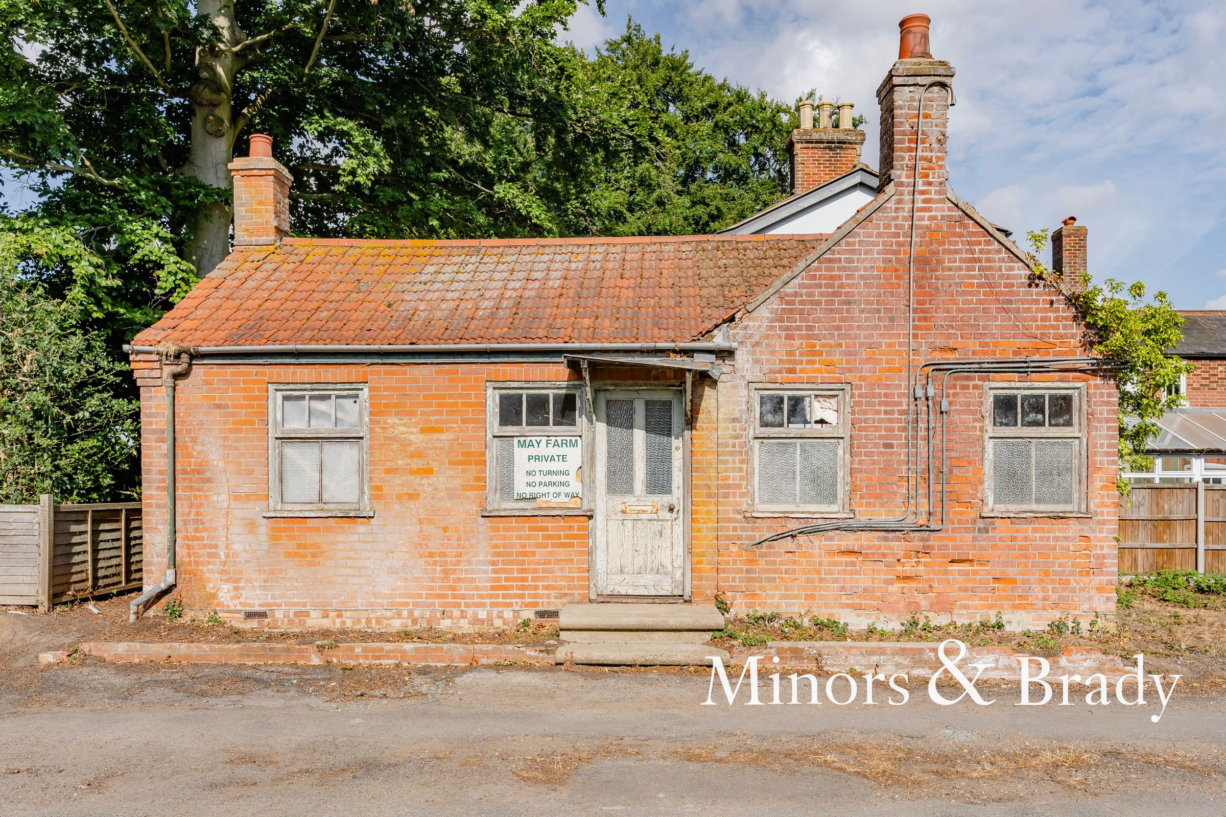 2 bed barn conversion for sale in Dereham Road, Mattishall, Dereham