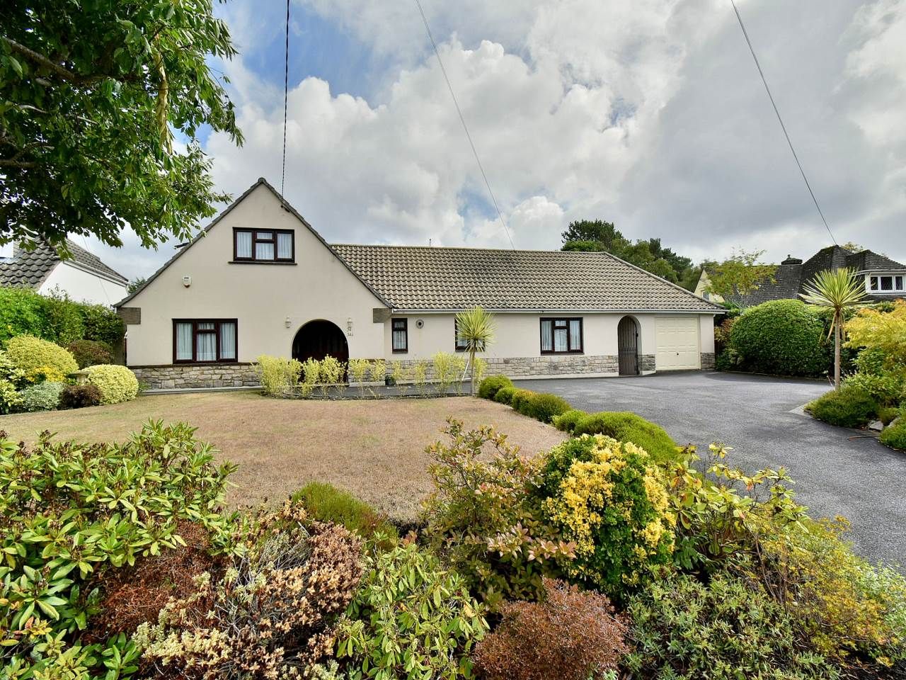 1 bed flat to rent in Crescent Walk, West Parley, Ferndown BH22 Zoopla