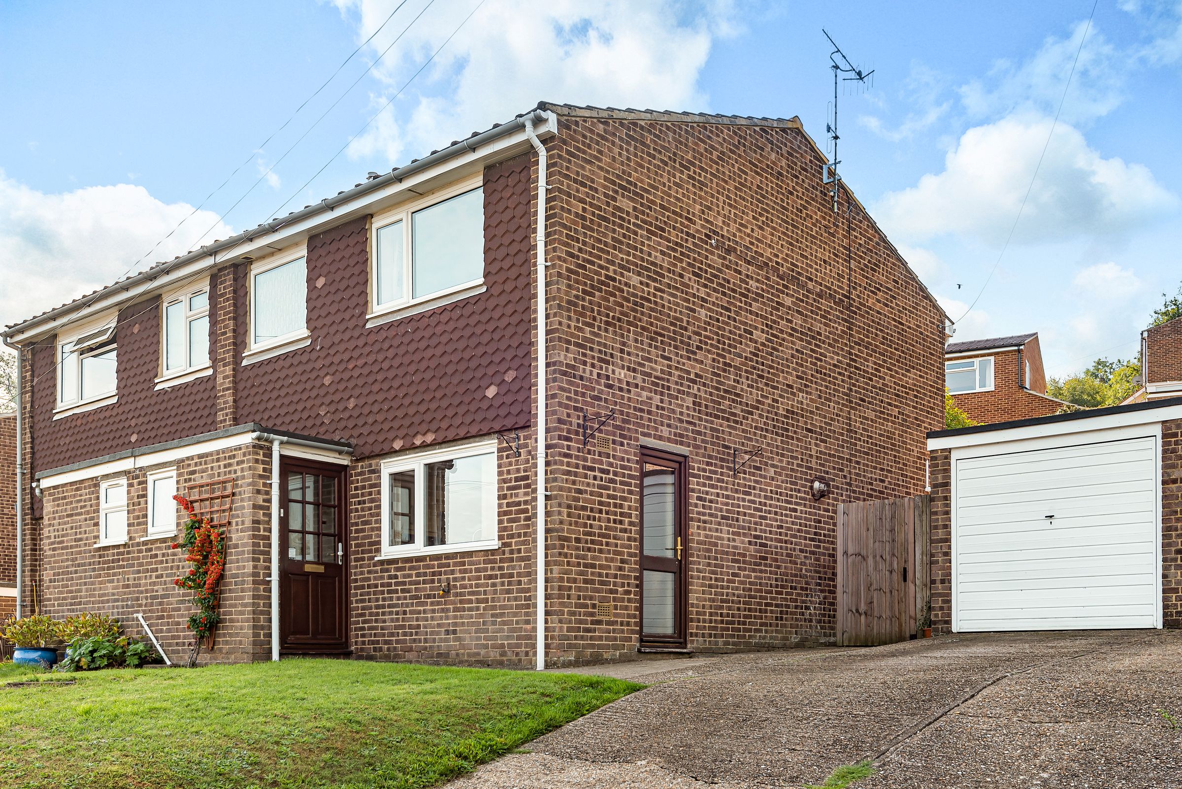 3 bed semidetached house for sale in South Hill, Godalming, Surrey GU7