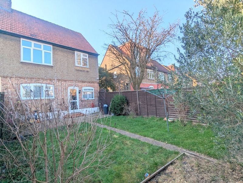 1 bed flat for sale in Imperial Road, Feltham TW14 Zoopla