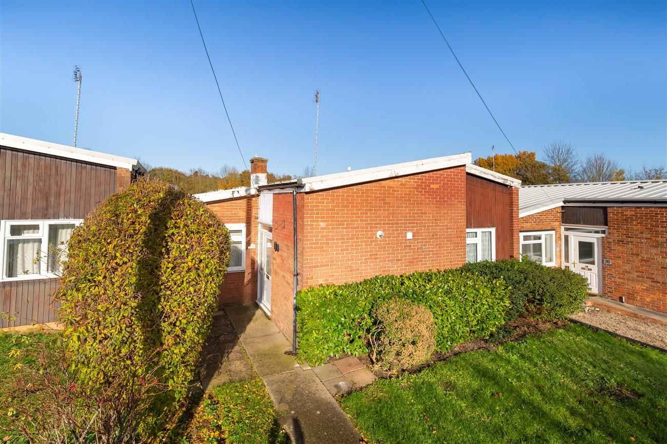 2 bed terraced house for sale in Stewards Green Road, Epping CM16 Zoopla
