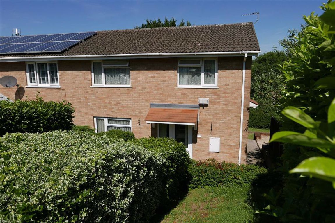 3 bed semidetached house for sale in Oak Drive, Kingshill, Dursley