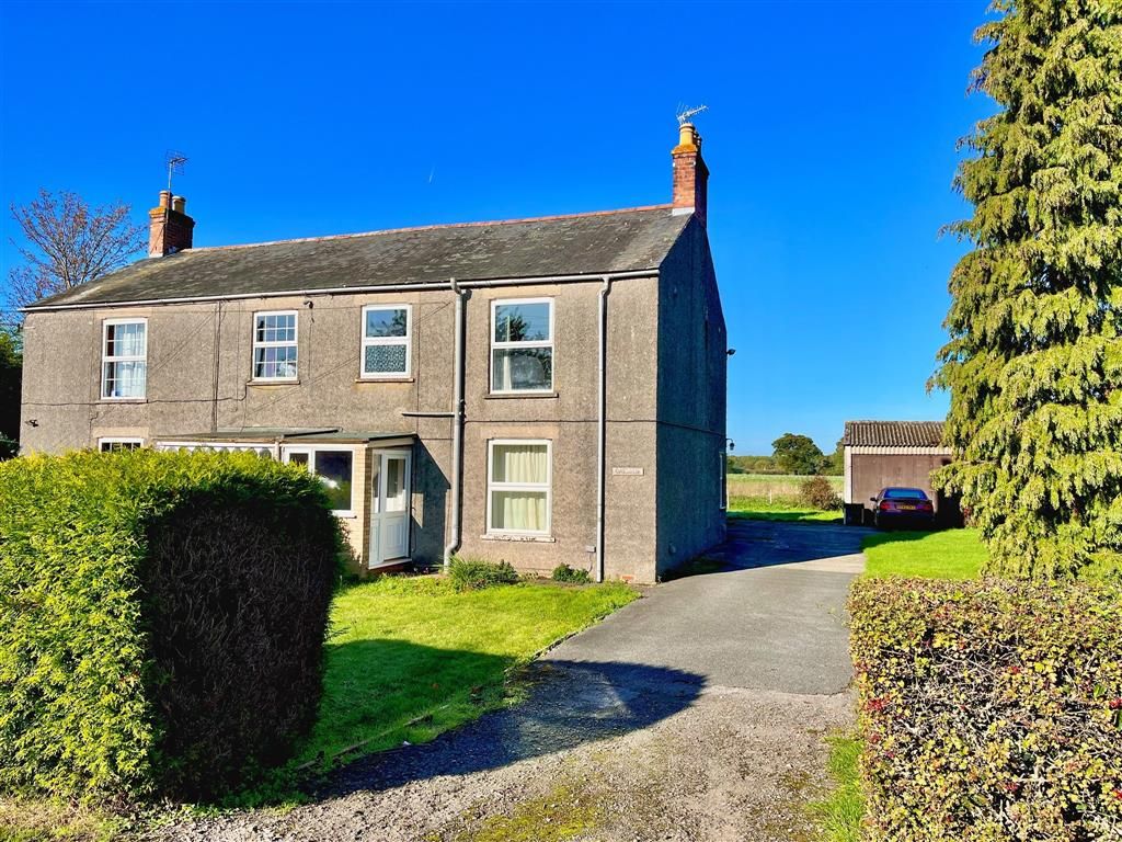 3 bed semidetached house for sale in Louth Road, Wragby, Market Rasen