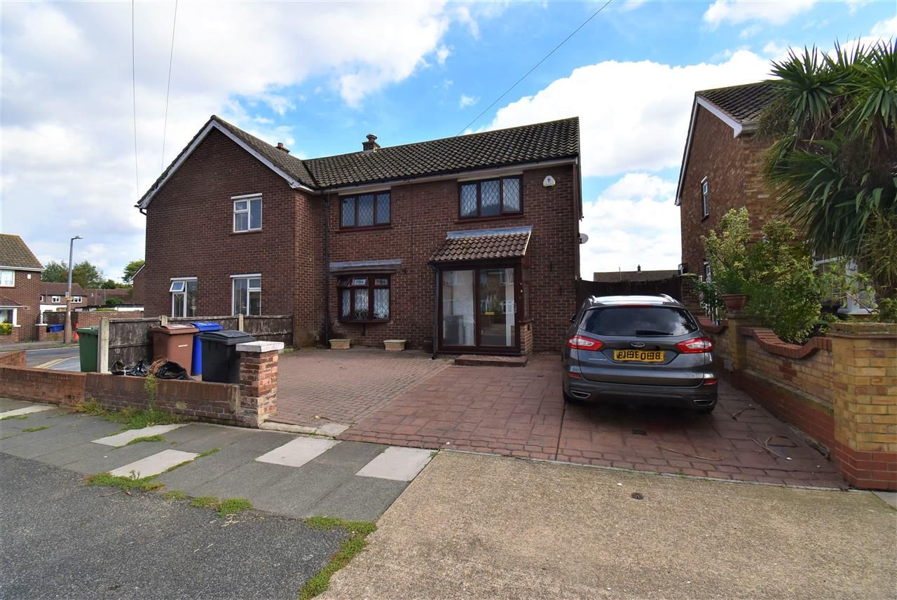3 bed semidetached house for sale in Longhouse Road, Grays RM16 Zoopla