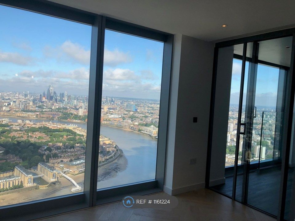 Landmark Pinnacle London E14  