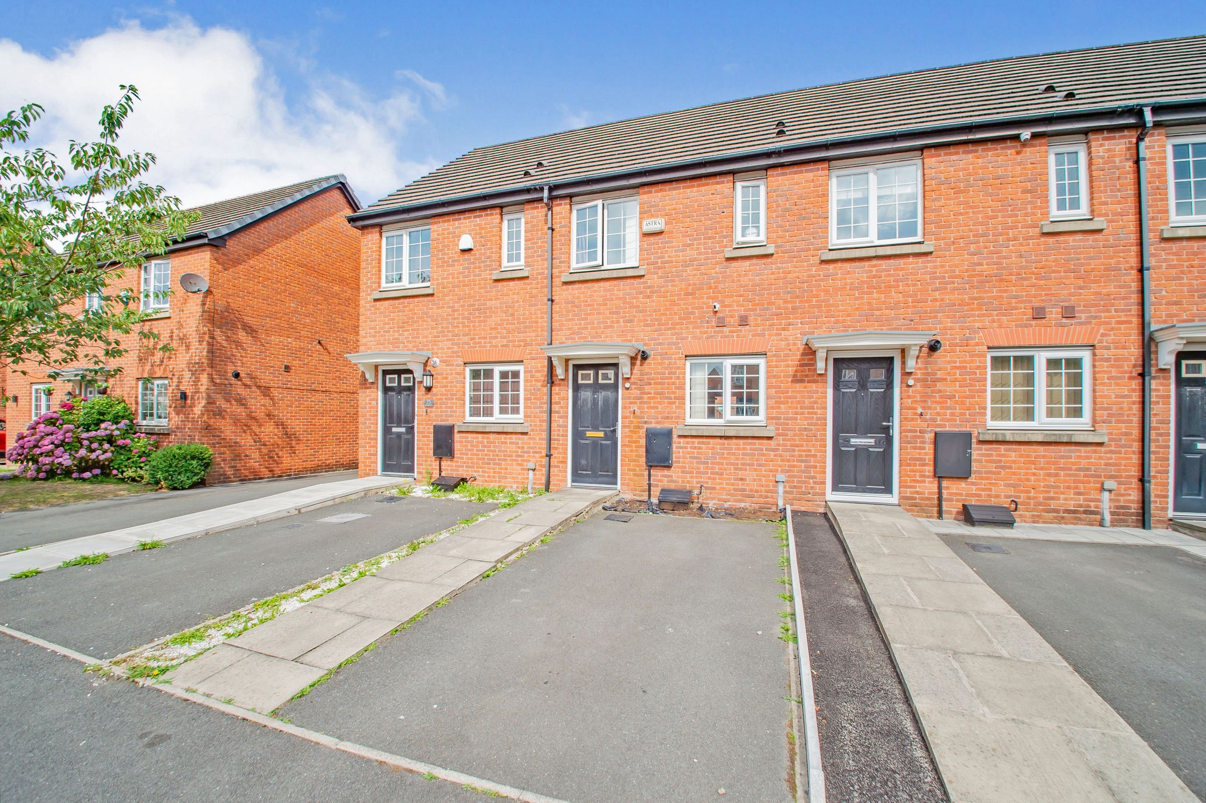 2 bed terraced house for sale in Newbold Hall Drive, Rochdale OL16 Zoopla