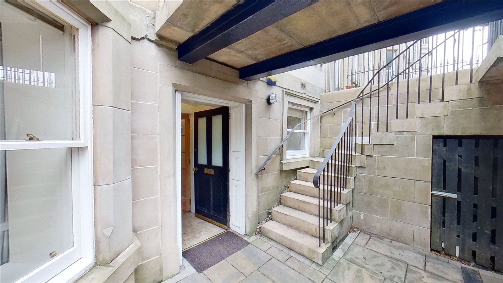 2 bed flat to rent in Brunton Gardens, Montgomery Street, Edinburgh EH7