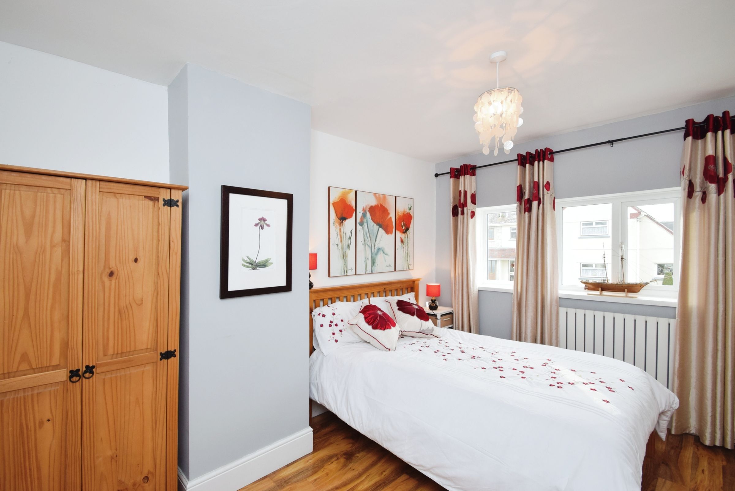 3 bed semidetached house for sale in Bron Gwendraeth, Carway SA17 Zoopla