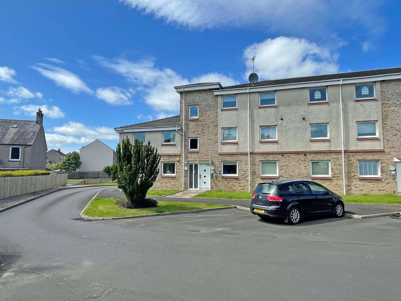 2 bed flat for sale in Cocklebie Road, Stewarton, Kilmarnock KA3 Zoopla