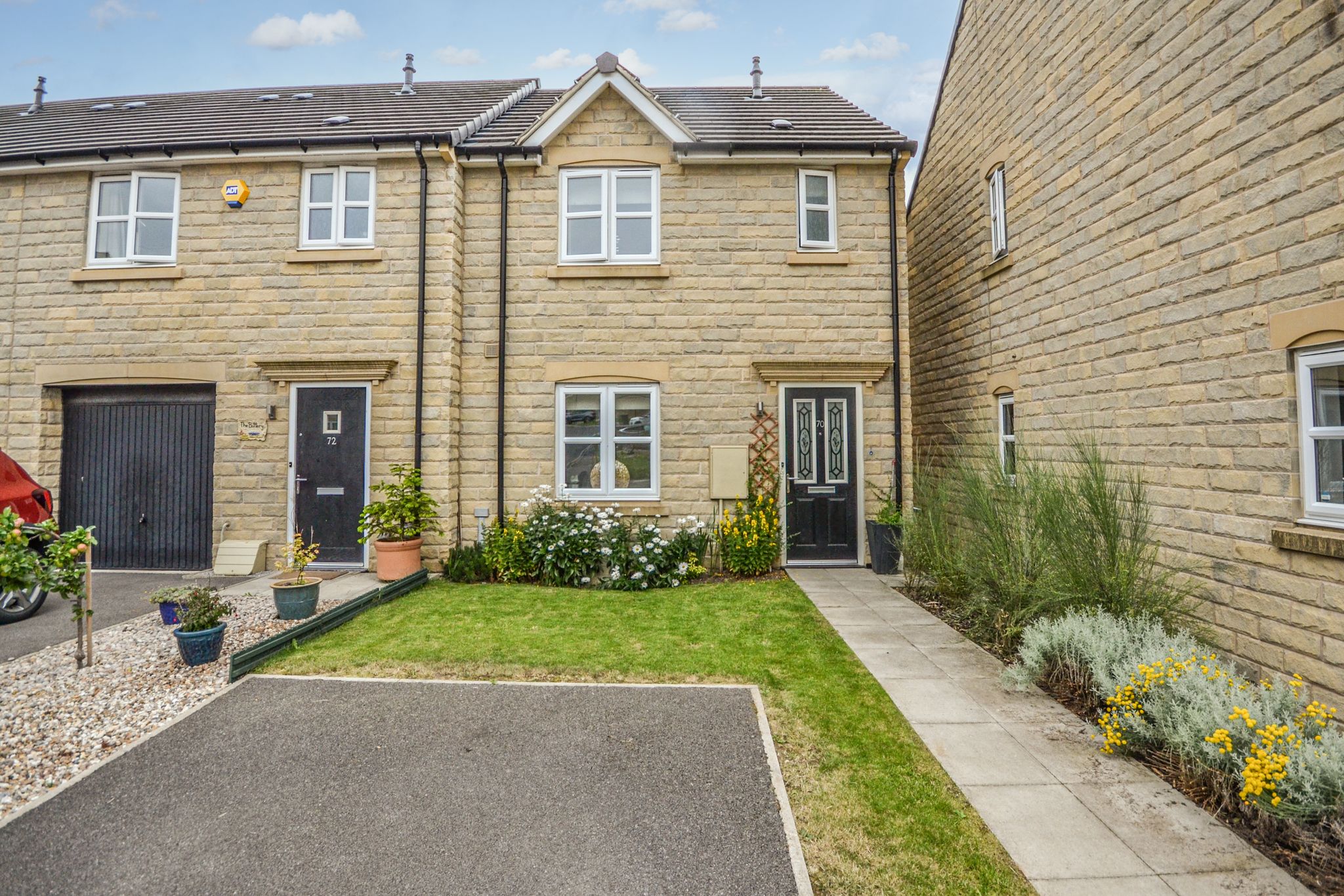 Dryden Way, Lindley, Huddersfield HD3