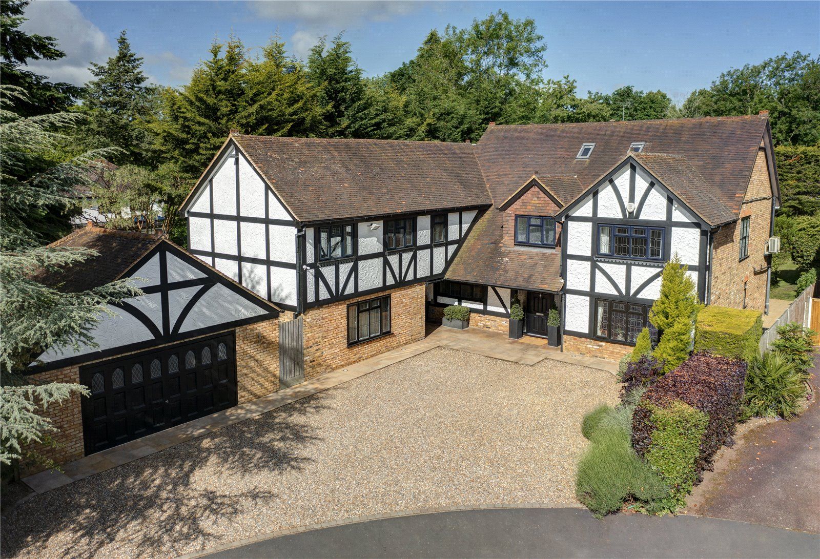 6 bed detached house for sale in Lime Tree Walk, Rickmansworth