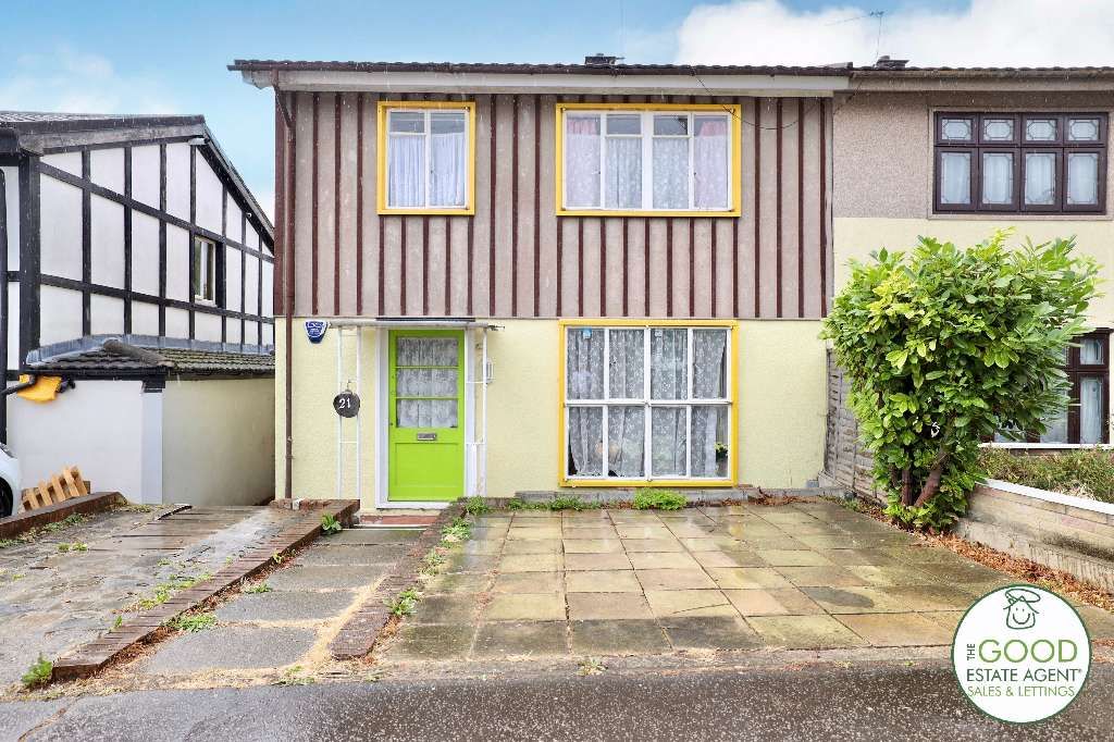 3 bed semidetached house for sale in Barfields, Loughton IG10 Zoopla